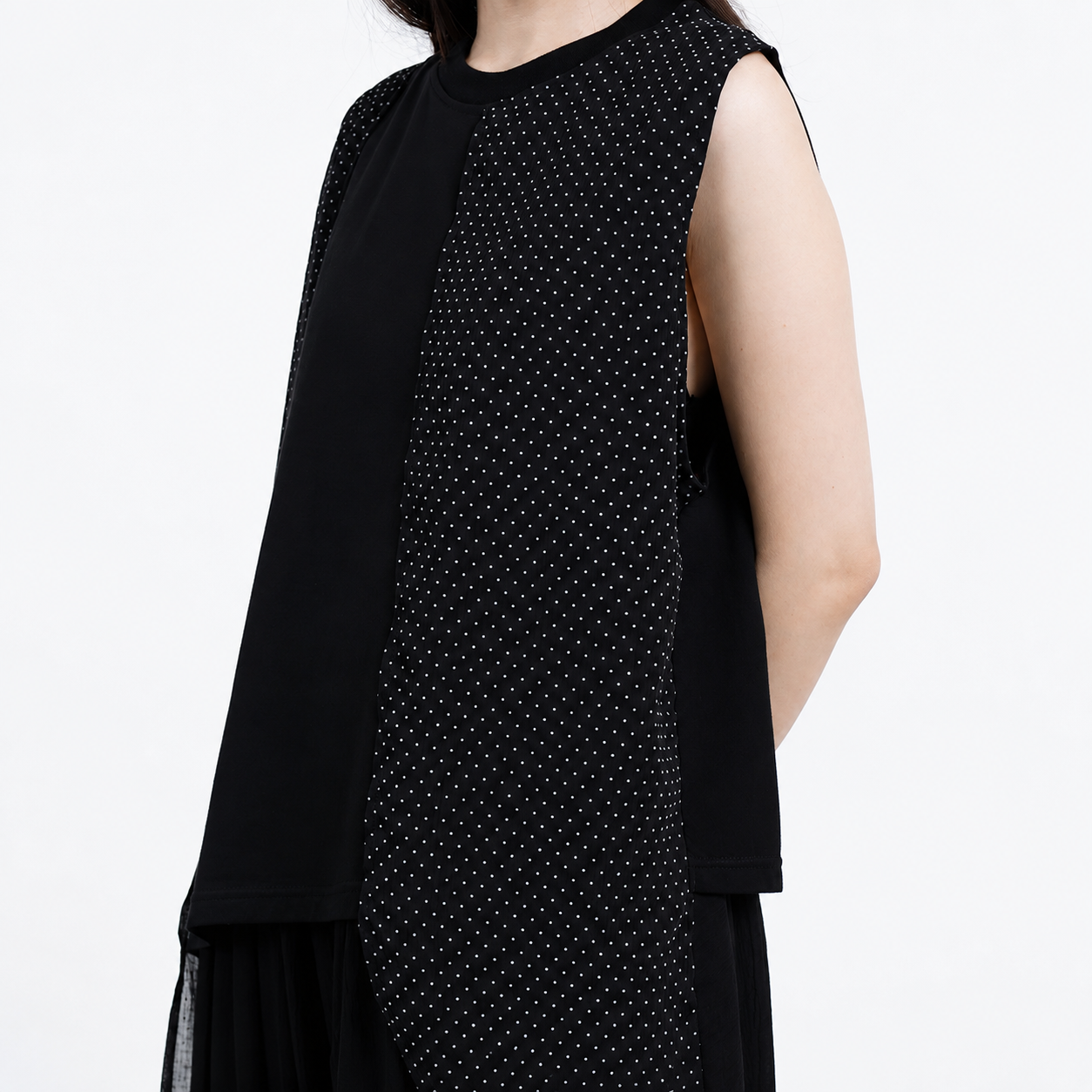 Atasan Wanita Hitam Polkadot Sleeveless Asymmetric - Slowday - Elatedbyher - Image 3