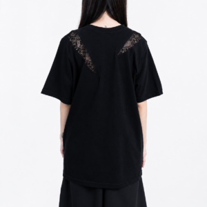 Kaos Wanita Oversize V Neck Hitam Detail Lace Belakang - Yugen - Elatedbyher