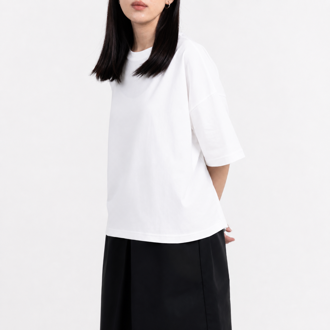 Atasan Wanita Basic dengan Zipper Hitam dan Putih - Euno - Basic Tops With Zipper Black and White - Image 5