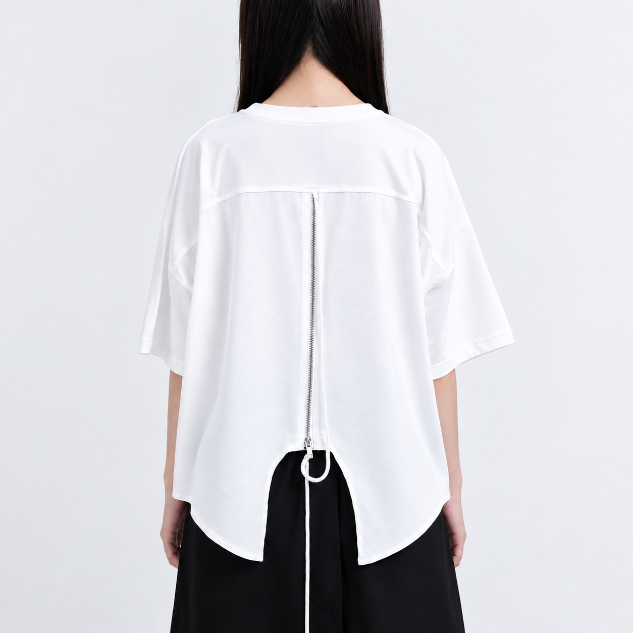 Atasan Wanita Basic dengan Zipper Hitam dan Putih - Euno - Basic Tops With Zipper Black and White - Image 6